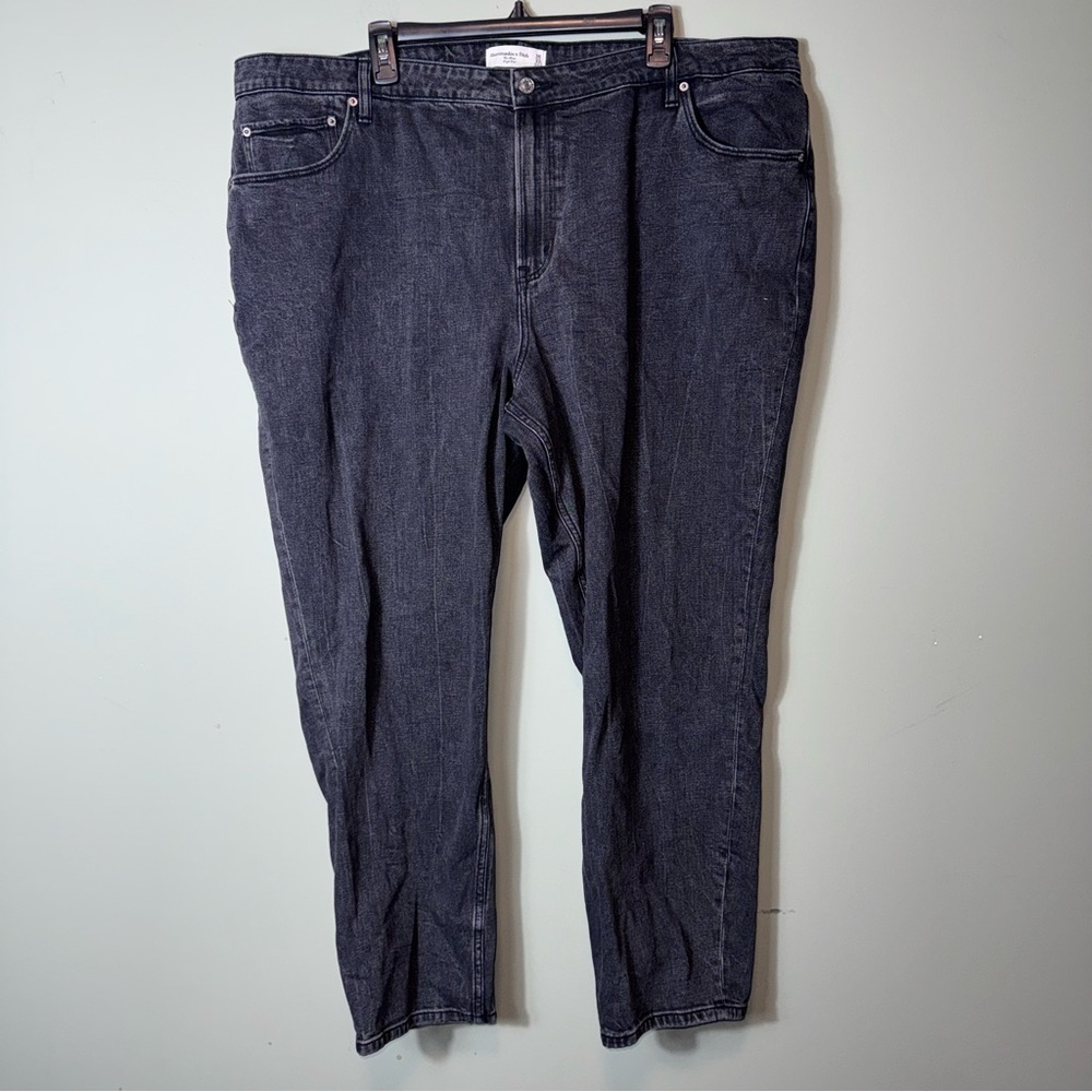 Abercrombie & Fitch Curve Love Women’s‎ The Mom High Rise 36/22L Black